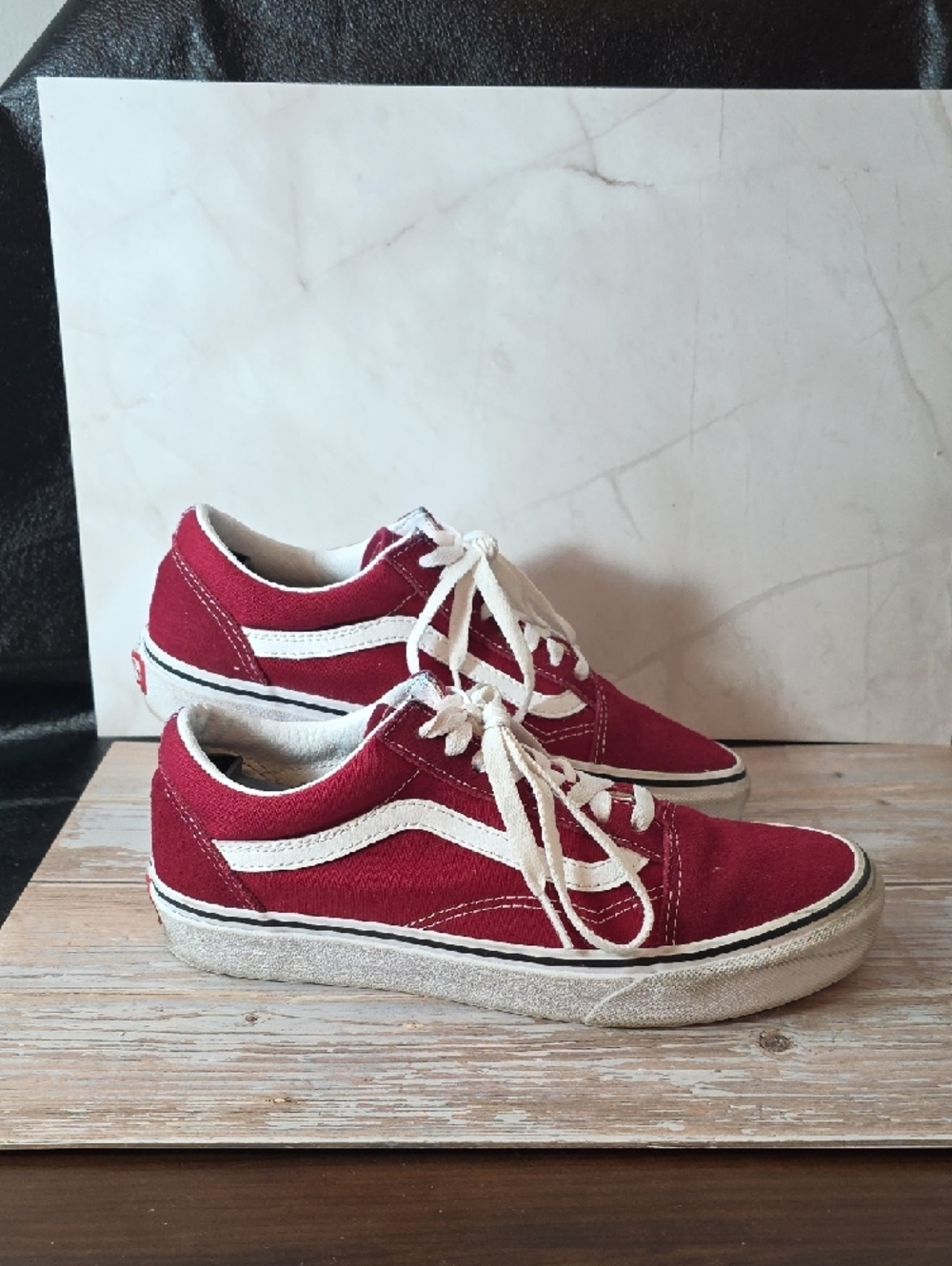 Vans Burgandy and White Old Skool Sneakers Mens 6.5 - Picture 2 of 6